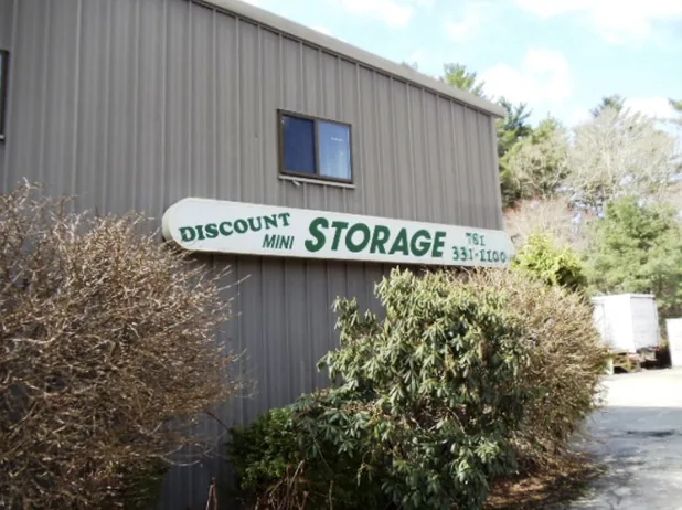 Discount Mini Storage building at 1206 Hanover St., Hanover